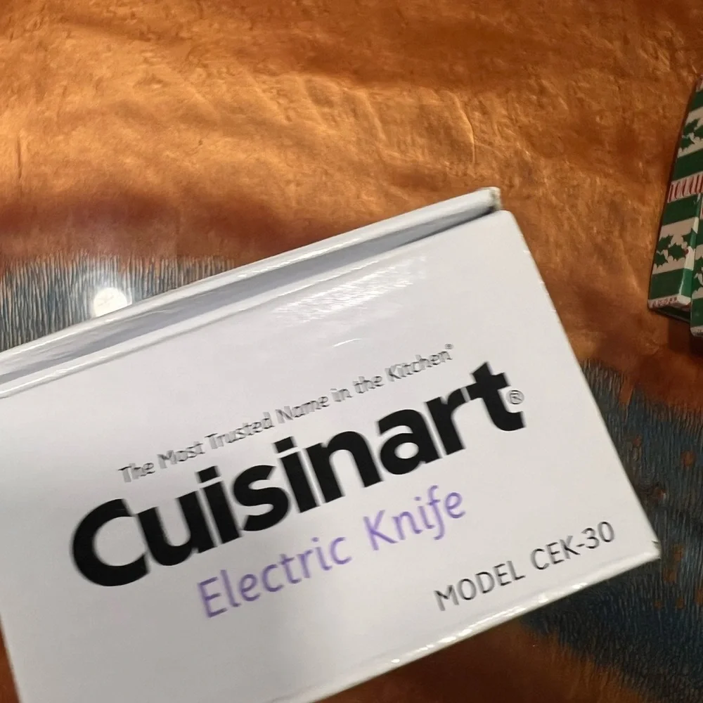 NWT Cuisinart Electric carving Knife new